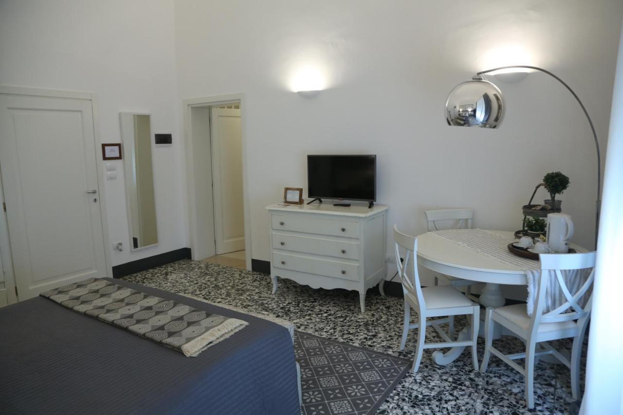 Palazzo Bignami Bed and Breakfast Λέτσε Εξωτερικό φωτογραφία