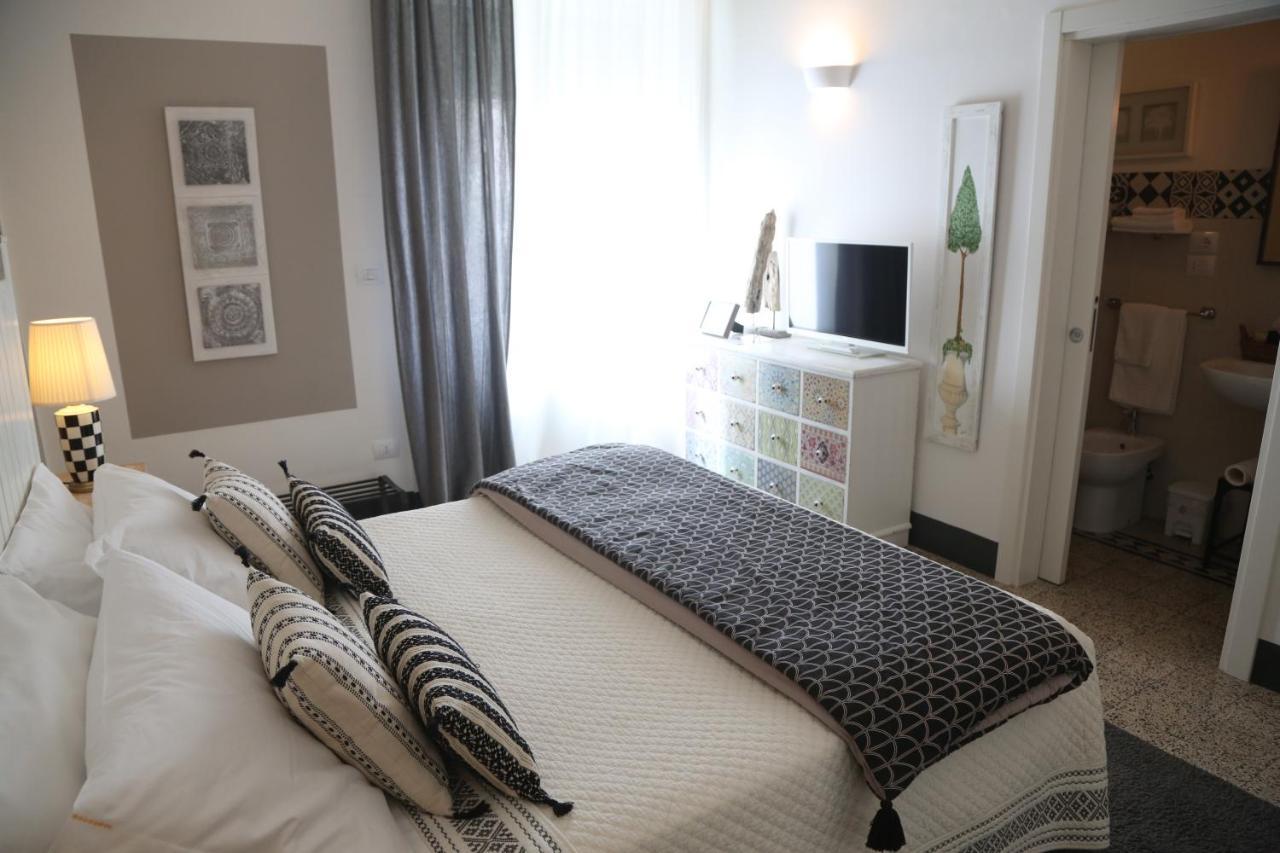 Palazzo Bignami Bed and Breakfast Λέτσε Εξωτερικό φωτογραφία